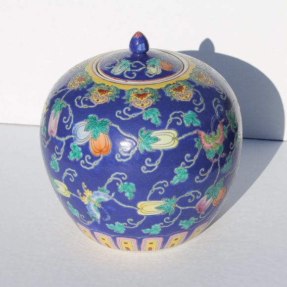 Cobalt Blue Ginger Jar, Melons & Butterflies, Mid 20th C, Excellent Condition! - Picture 4 of 7